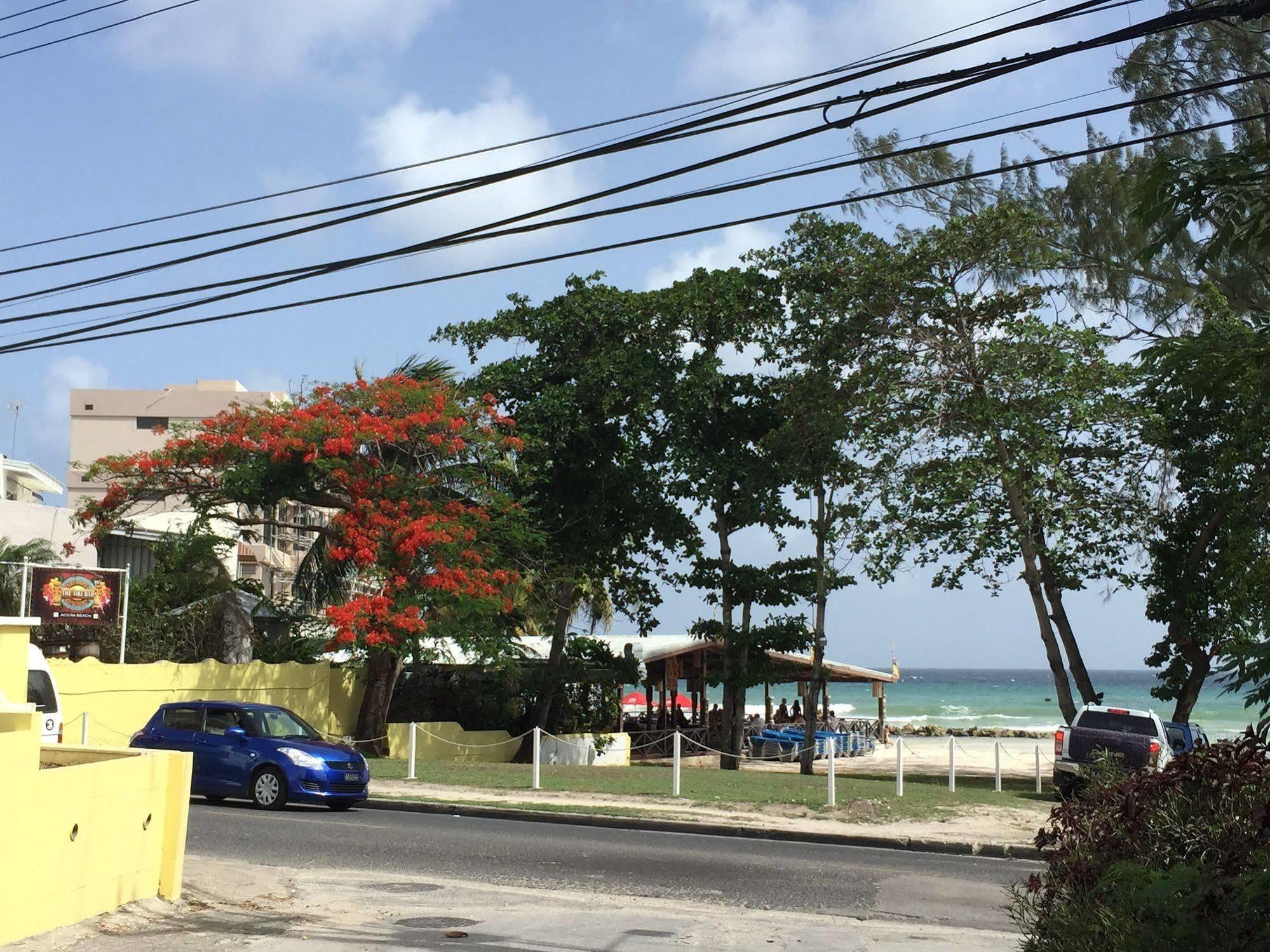 Southern Surf Beach Apartments Rockley Exterior photo